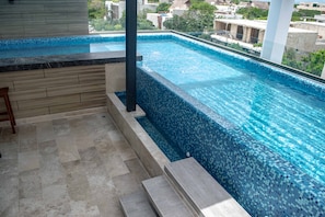 10 piscinas al aire libre