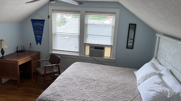 1 Schlafzimmer, Schreibtisch, Bügeleisen/Bügelbrett, kostenloses WLAN