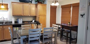 Dining - Welcome to Time Out!  Just a short walk to the beach.... (Myrtle Beach)