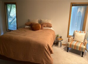 3 chambres, fer et planche à repasser, Wi-Fi, draps fournis