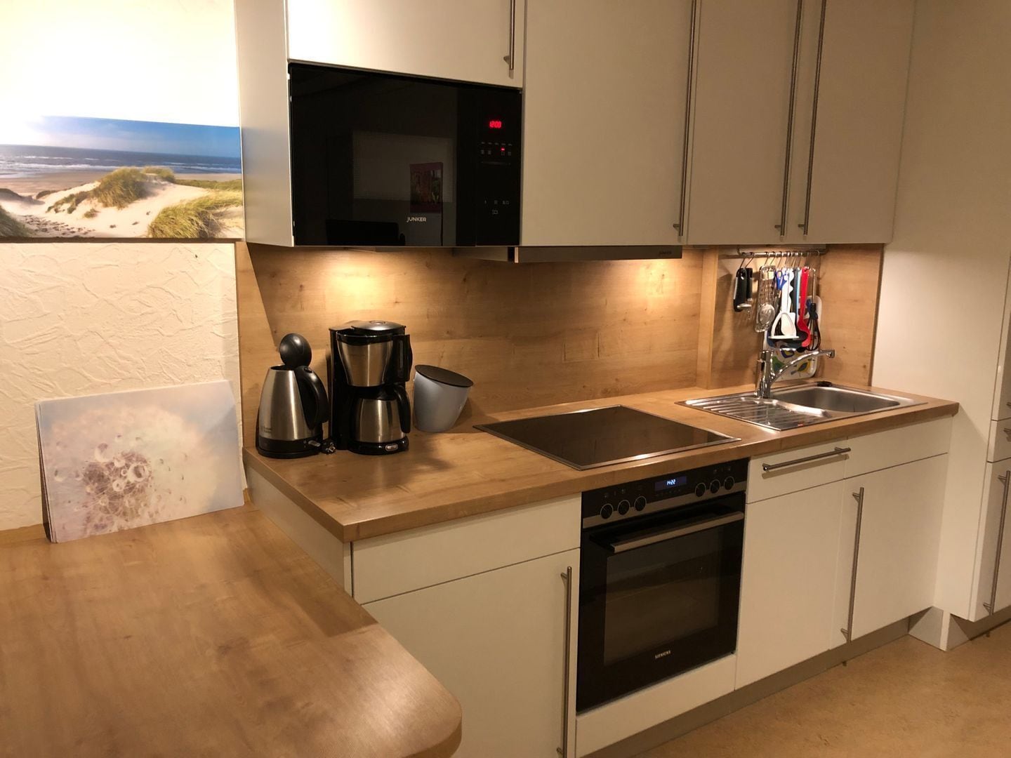 Réfrigérateur, micro-ondes, four, lave-vaisselle