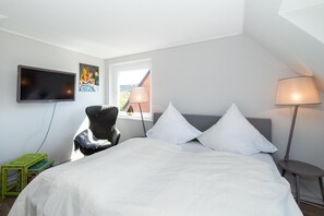 3 多间卧室、办公桌、熨斗/熨衣板、WiFi