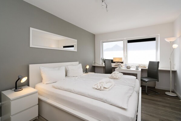 Unclassified image, 1 of 19, button