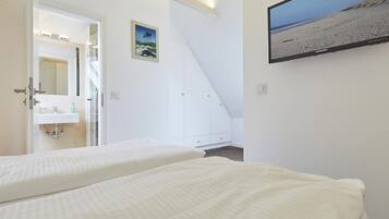 3 slaapkamers, een strijkplank/strijkijzer, wifi