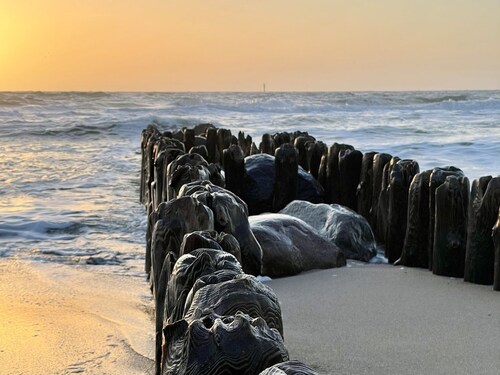 Albatros OG - Modernes 3-Zimmer App. für 4 Pers. mit PKW-Stellplatz, WLAN,