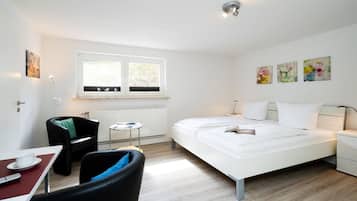 3 slaapkamers, een kluis op de kamer, een bureau