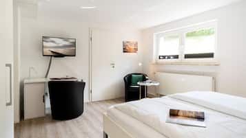 3 habitaciones, caja de seguridad en la habitación y escritorio