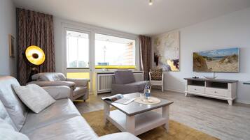 Fernseher, Stereoanlage