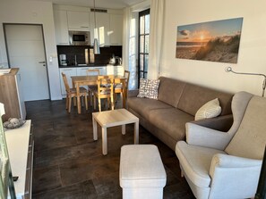 Unclassified image, 4 of 13, button