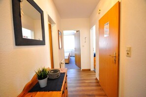 Unclassified image, 4 of 19, button - Am Kurmittelhaus - Holiday apartment Kurmittelhaus apartment 5 (Werdum)