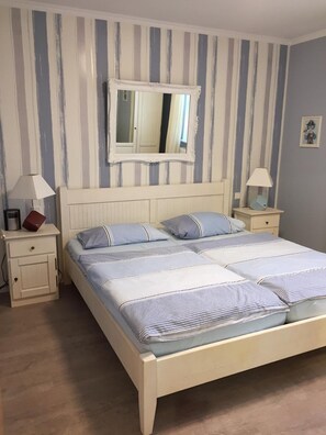 2 bedrooms, iron/ironing board