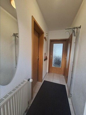 Unclassified image, 4 of 23, button