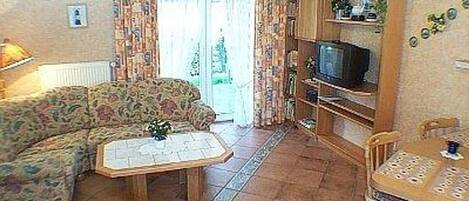 Fernseher, Stereoanlage