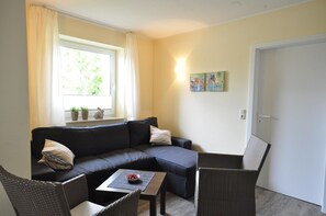 Fernseher, Stereoanlage