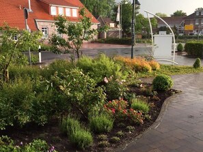 Property grounds - Vacation apartment no. 6 Flut - Haus Friesentraum (Werdum)