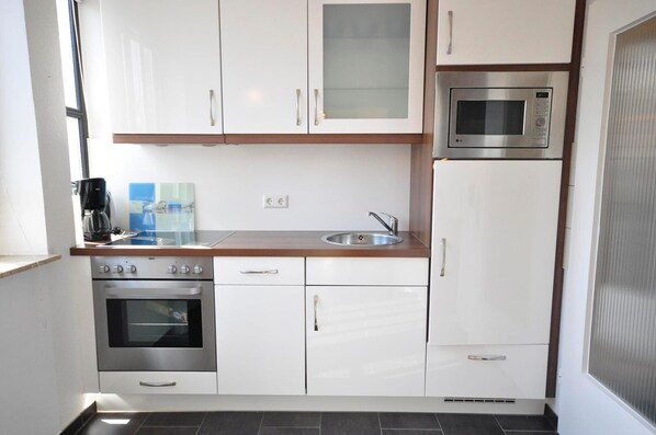 Microwave, oven, coffee/tea maker