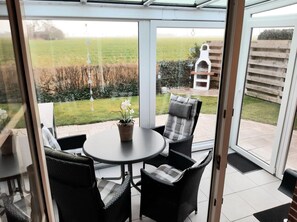 Unclassified image, 4 of 26, button