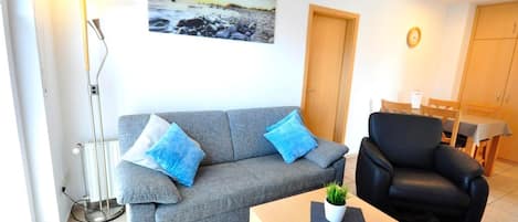 Fernseher, Stereoanlage