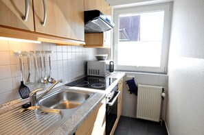 Mikrowelle, Ofen, Geschirrspüler