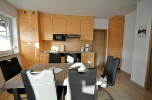 Dining - Apartment Christoph Kolumbus Deichringstr. 8 Whg. 1 - Haus Seebär (Neuharlingersiel)