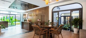 Spacious apartment with Pool (02)