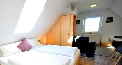 Ferienwohnung Ferdinand Magellan Deichringstr. 8 Whg. 6 - Haus Seebär