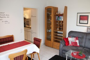 Unclassified image, 5 of 18, button - Apartment Bahnhofstr. 29A/6 (Wittmund)