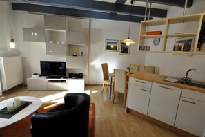 TV - Apartment Huus vörd Diek Nelkenweg 4 Apartment 2 - Huus vör`d Diek (Neuharlingersiel)