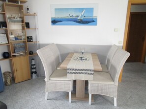 Dining - Vacation apartment Am Harlebogen 8 Whg. 4 - Holiday apartment Am Harlebogen 8 (Wittmund)