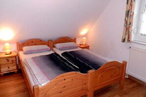 Unclassified image, 2 of 11, button