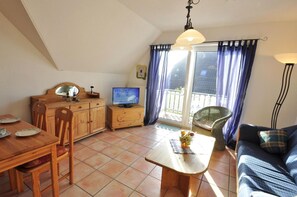 Télévision, chaîne hi-fi