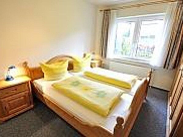 Unclassified image, 1 of 2, button