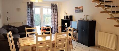 Télévision, chaîne hi-fi