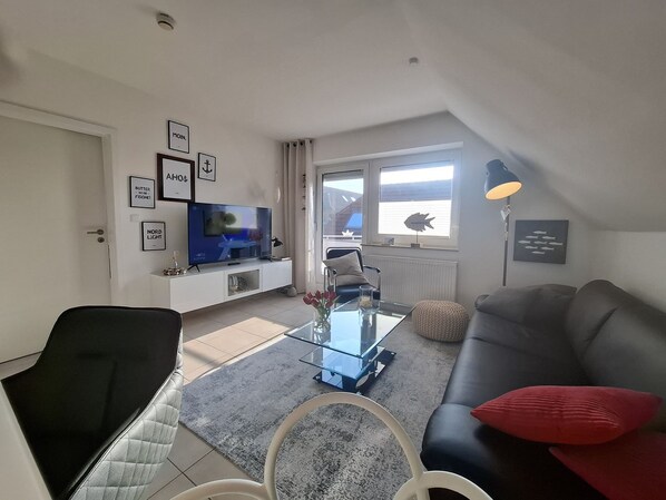 Fernseher, Stereoanlage