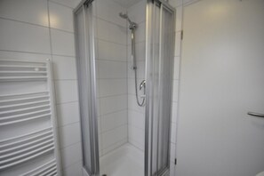 Unclassified image, 4 of 18, button