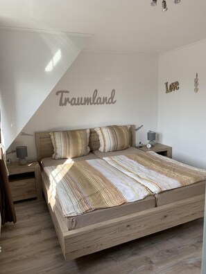 Unclassified image, 3 of 16, button