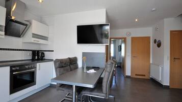 Microones, forn, placa de cuina i rentaplats