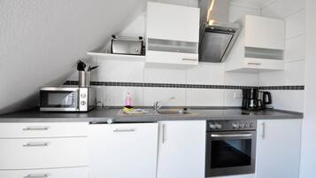Microones, forn, placa de cuina i rentaplats