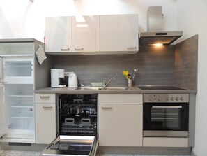 Oven, stovetop, dishwasher, coffee/tea maker