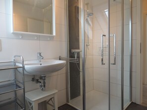 Shower - Ferienwohnung Mühle - Holiday apartment "Mühle" (Wittmund)