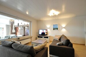 TV, stereo - Vacation home Uferstraße 25 (Wittmund)