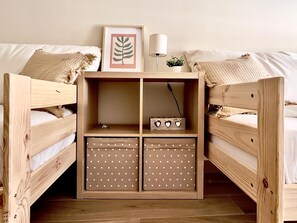 1 bedroom, iron/ironing board, internet, bed sheets - Housing León Azabachería 2B (León)