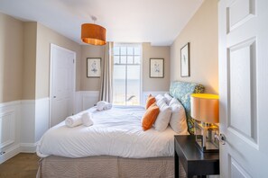 2 bedrooms, iron/ironing board, Internet, bed sheets - 13 Burlington Place, Sheringham, Norfolk (Sheringham)