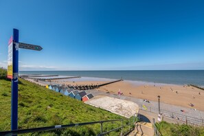 Beach - 13 Burlington Place, Sheringham, Norfolk (Sheringham)