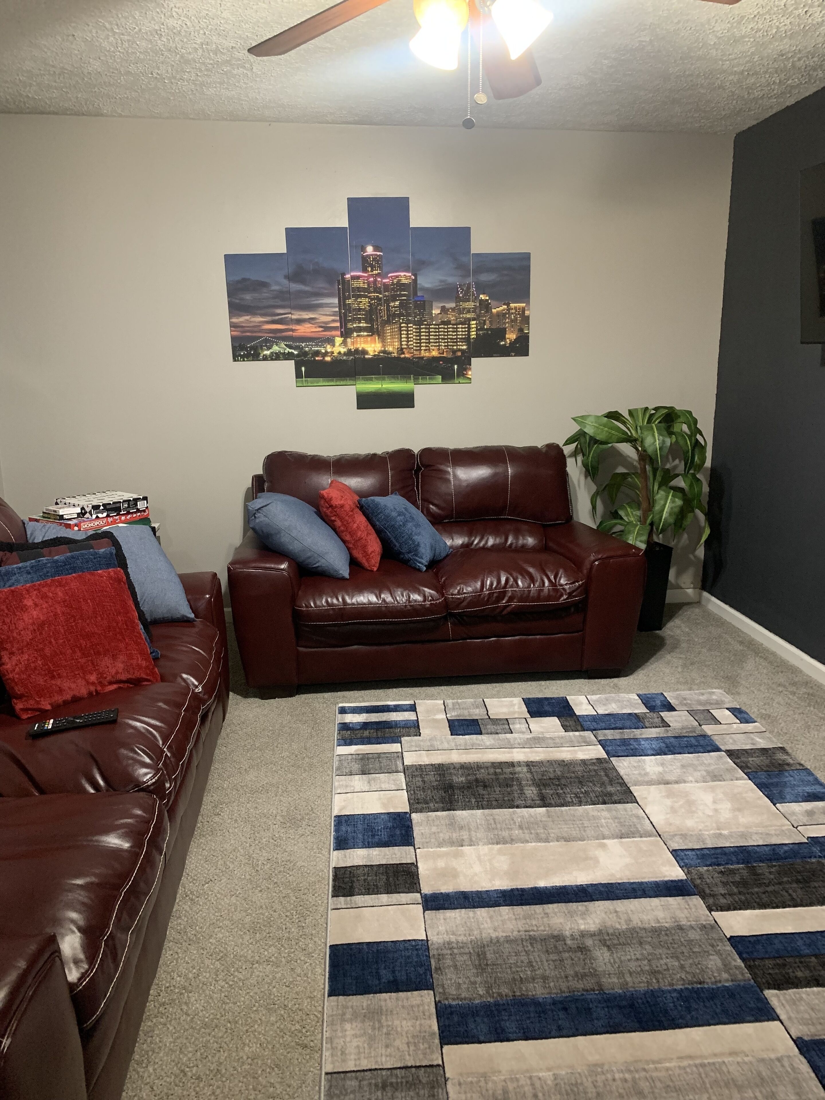 Metro Airport Suite Located Near Busy Streets And Highways! Ask About Car Rental - ディアボーン, MI