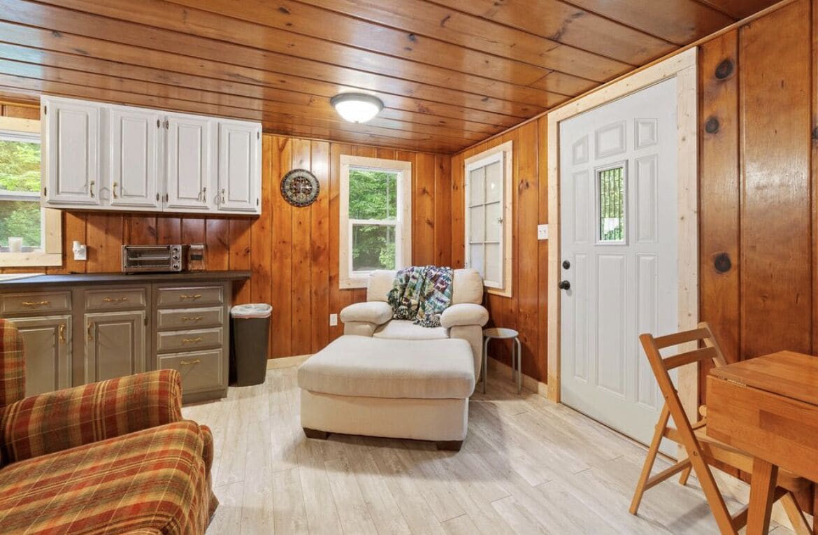 A Traveler’s Dream Cabin - Northern Michigan
