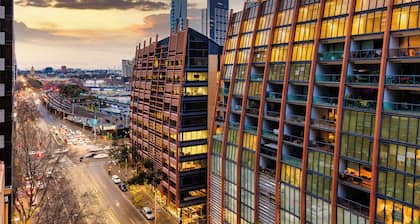 Brady Apartment Hotel Flinders Street