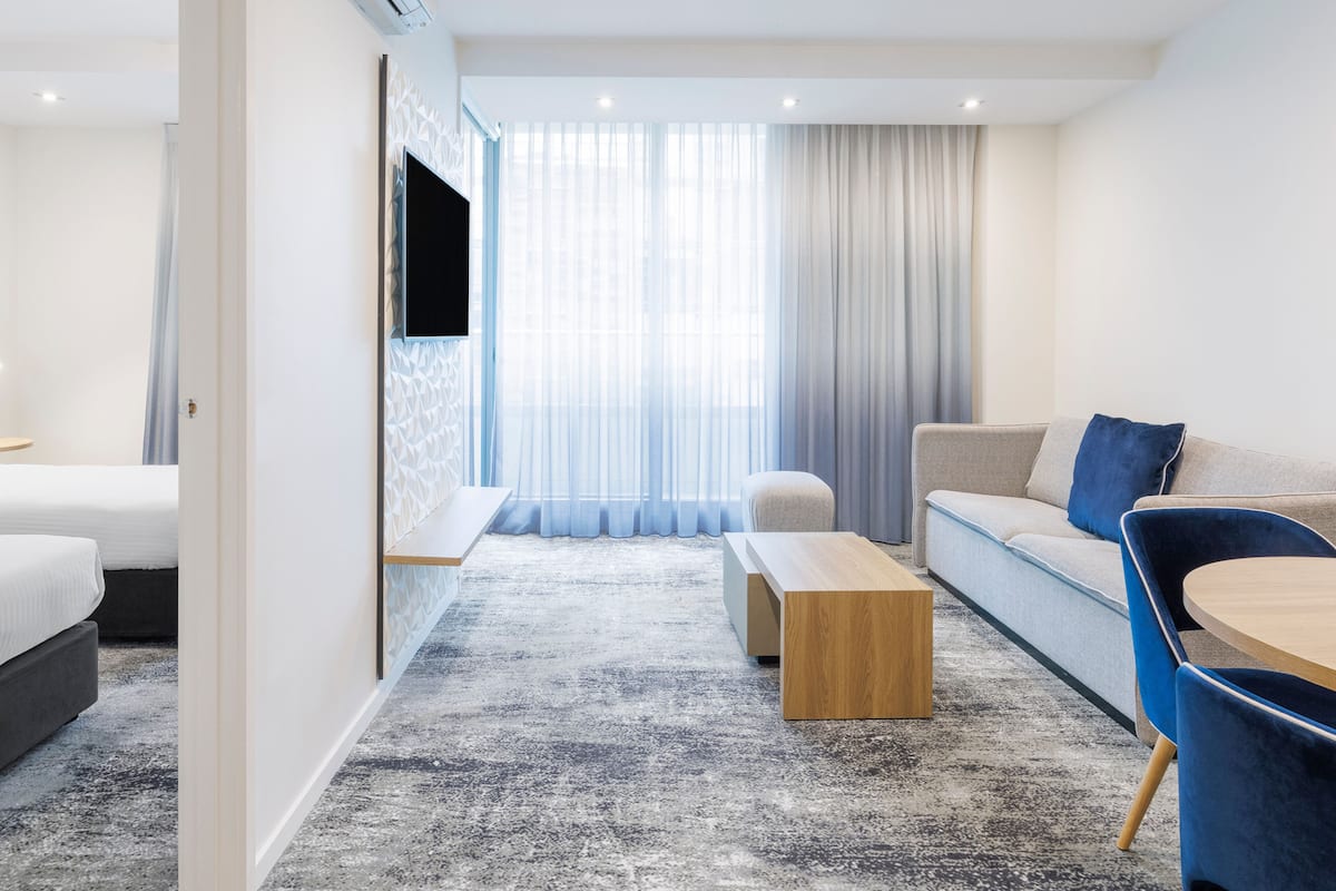 1 Bedroom Apartment Twin | Living area | Smart TV