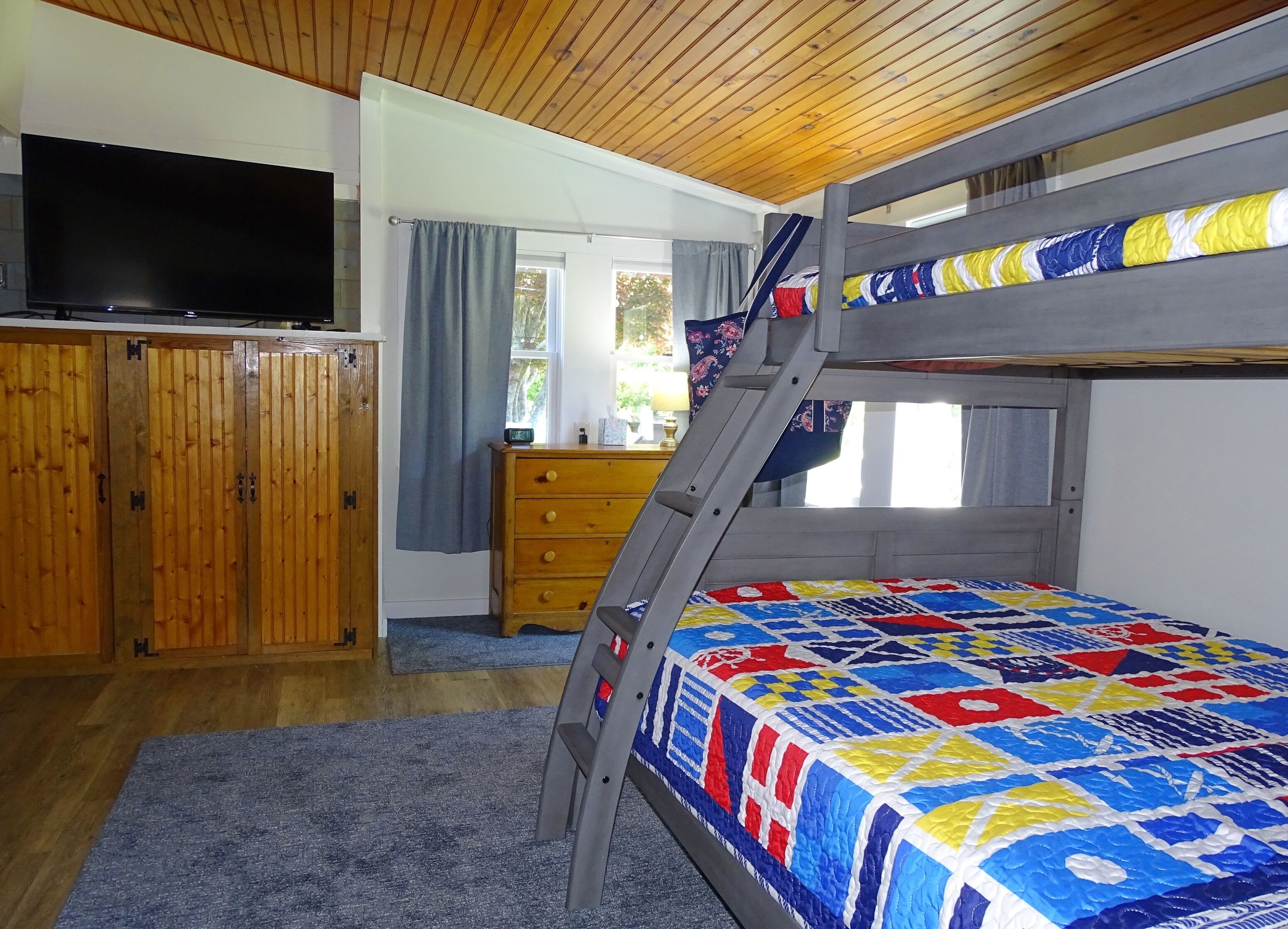 5 habitaciones, wifi gratis y ropa de cama 