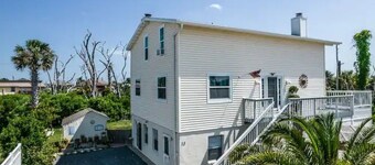 No Frills Beach Digs - Golf Cart to the Ocean